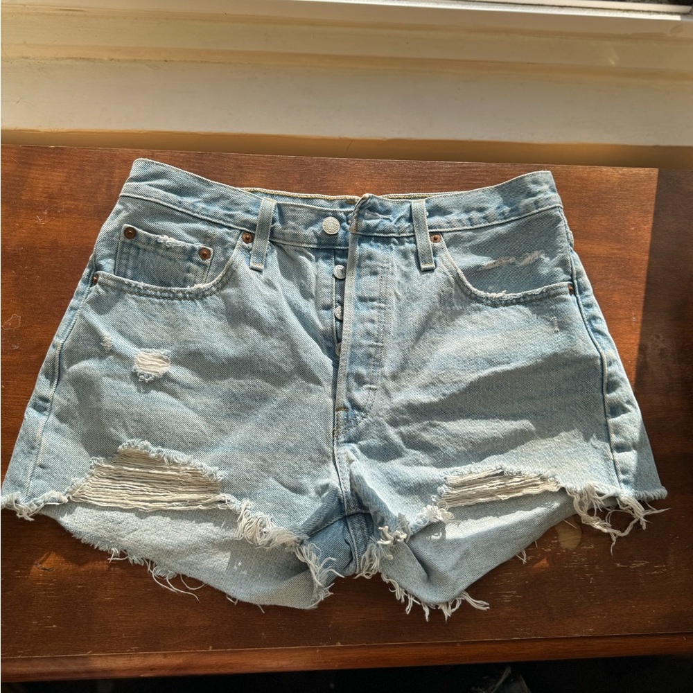 Levi’s high waisted denim shorts